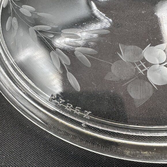 Vtg Pyrex Clear Glass Casserole w/ Etched Floral Lid 023 1.5 QT 623-C 1950s-60s - Picture 6 of 16